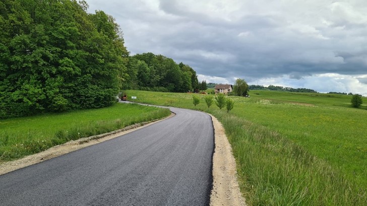 Započeli radovi na obnovi kolnika županijskih cesta na relaciji Poredje – Grletinec 