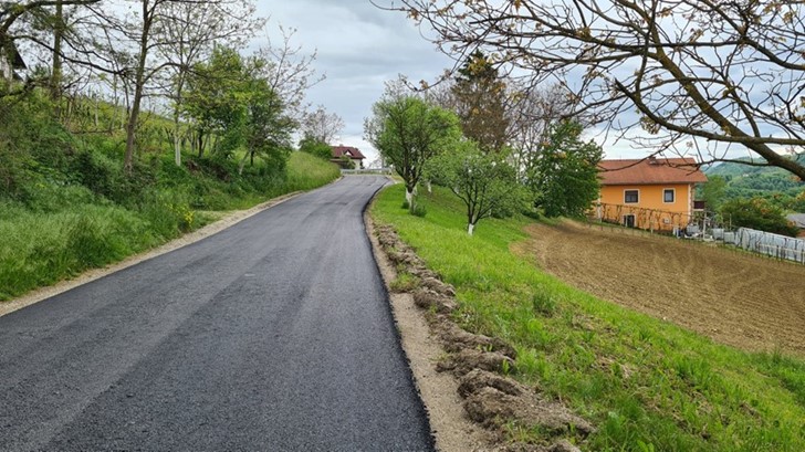 Započeli radovi na obnovi kolnika županijskih cesta na relaciji Poredje – Grletinec 