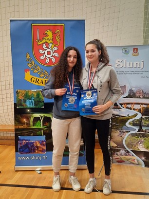 Odlične Humčanke članice Kickboxing kluba Krapina na turniru u Slunju