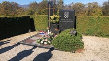 Zapaljene svijeće povodom Svih svetih