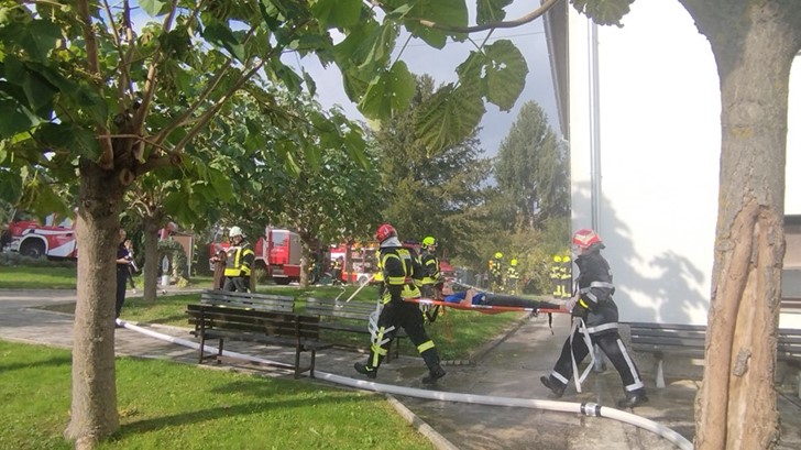 U Poredju održana velika pokazna vatrogasna vježba