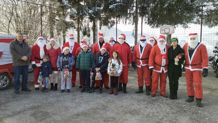 Humske mališane razveselili motomrazovi 