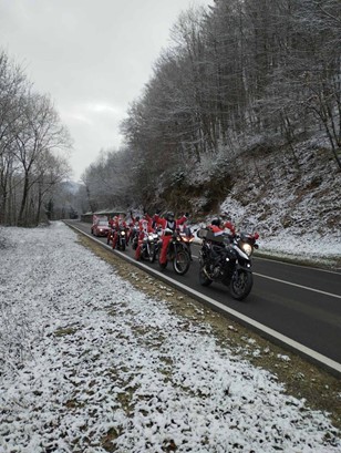 Humske mališane razveselili motomrazovi 