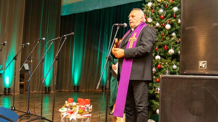 U Humu na Sutli upaljena prva županijska adventska svijeća