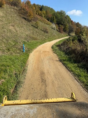 Sanirana cesta na Košeninama